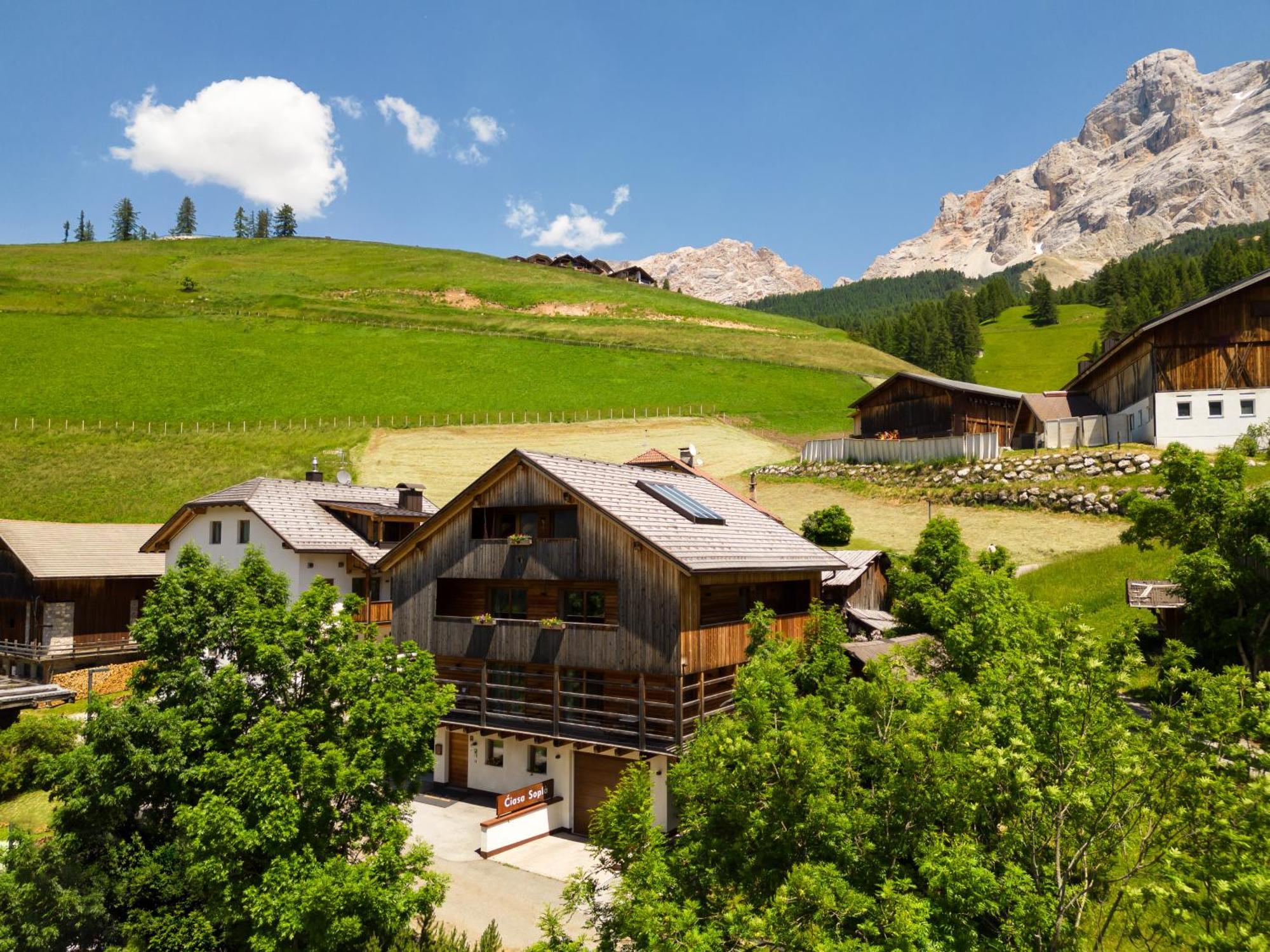 Ciasa Sopla Apartment San Cassiano  Luaran gambar