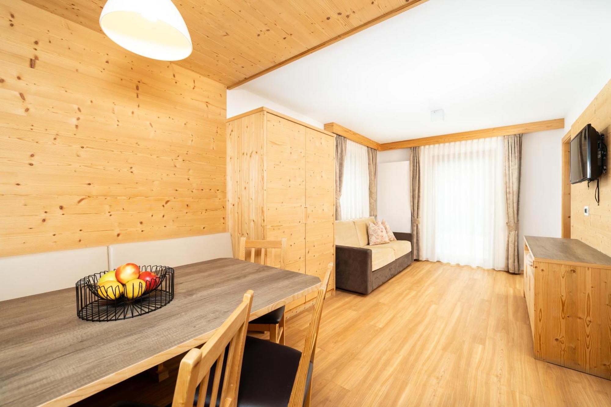 Ciasa Sopla Apartment San Cassiano  Luaran gambar