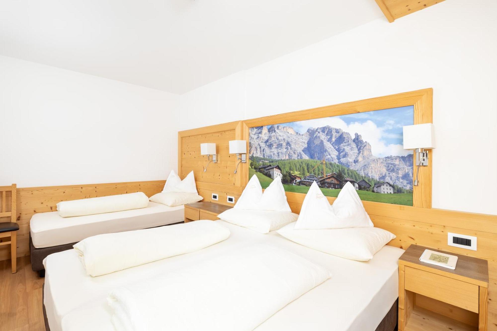 Ciasa Sopla Apartment San Cassiano  Luaran gambar
