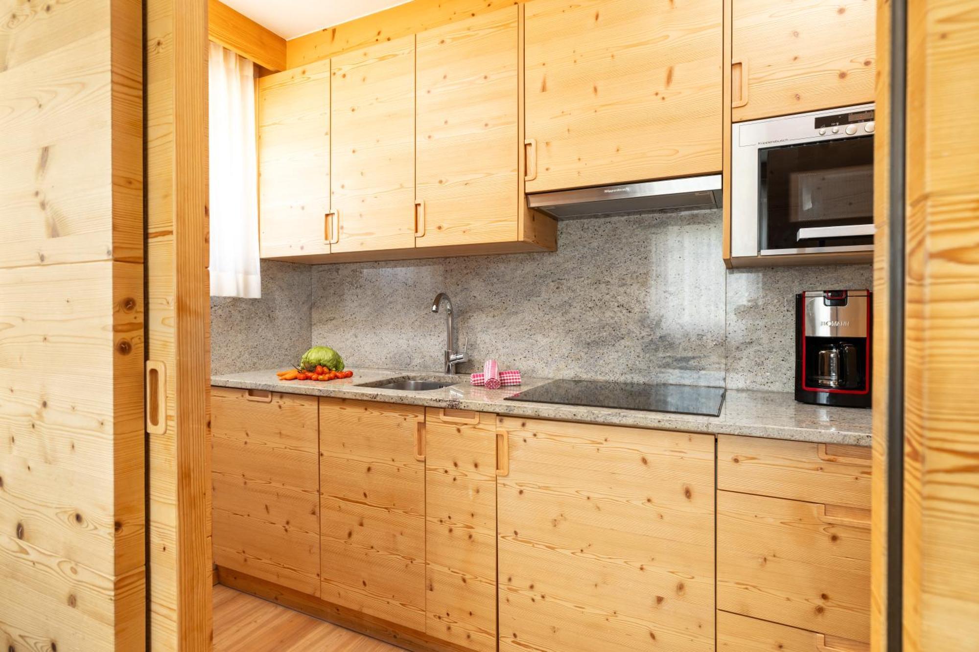 Ciasa Sopla Apartment San Cassiano  Luaran gambar