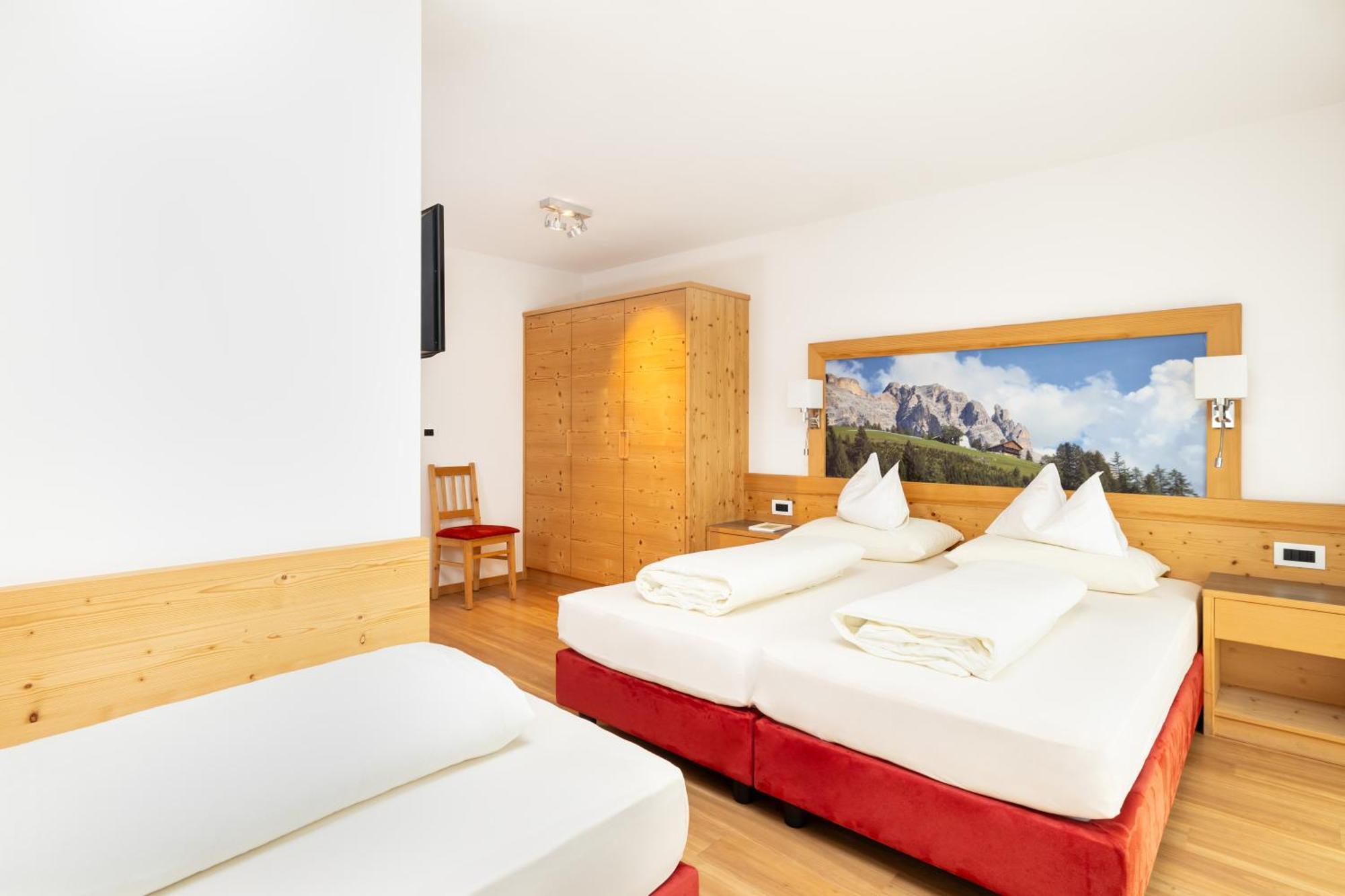 Ciasa Sopla Apartment San Cassiano  Luaran gambar